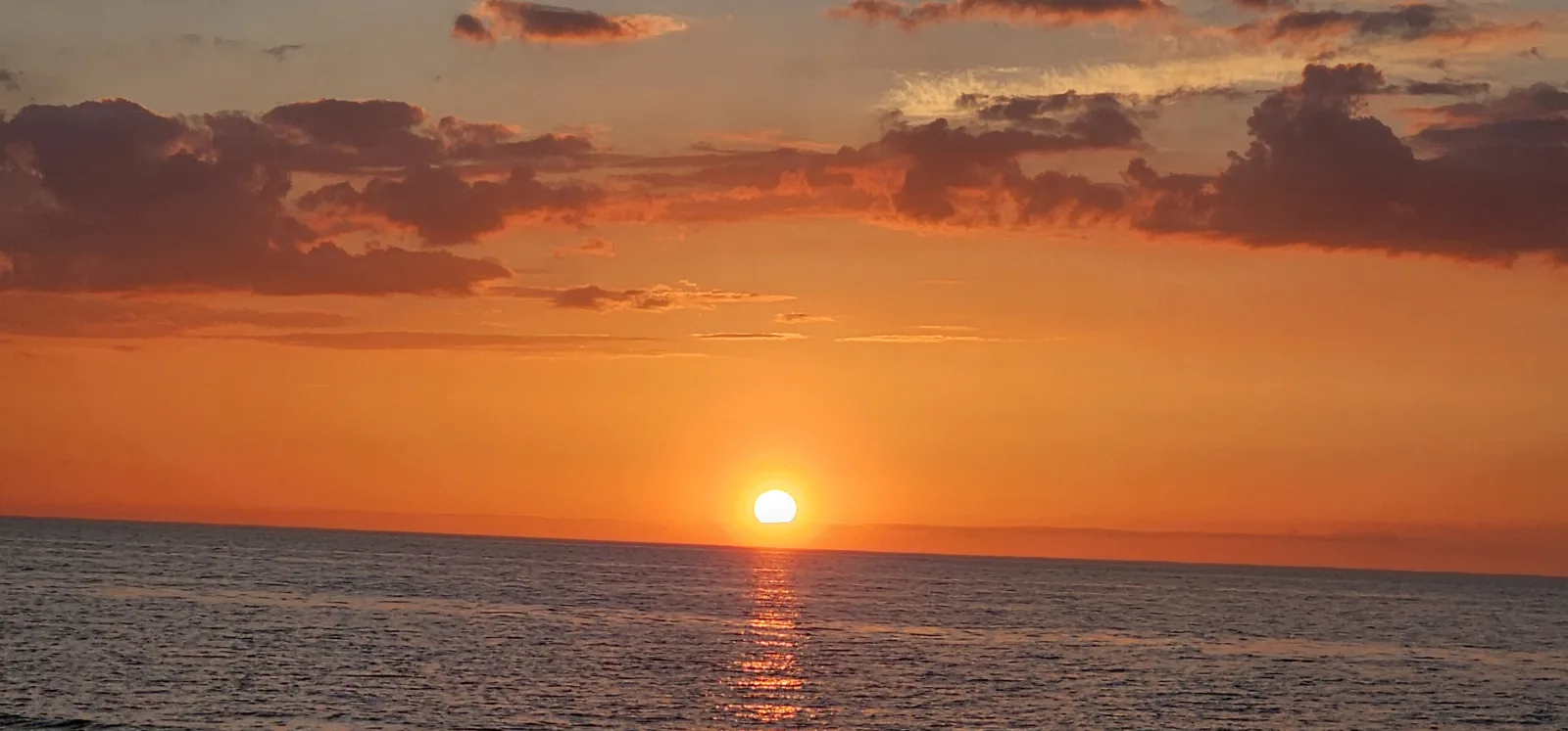 Sonnenuntergang im Meer